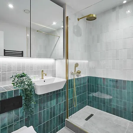 Host & - Lockside House Birmingham